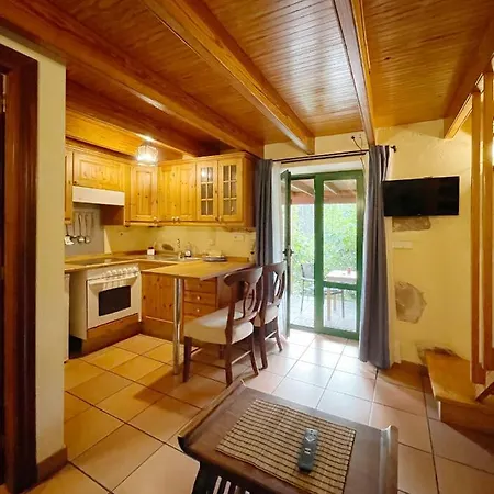 Vakantiehuis Duplex De Invitados En Medio Del Bosque