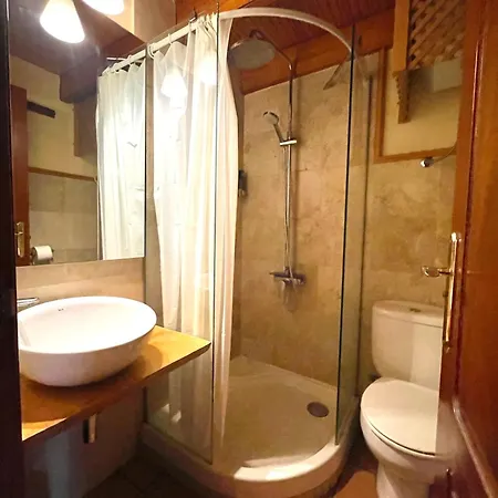 Duplex De Invitados En Medio Del Bosque