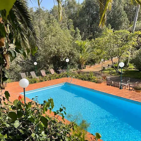 Duplex De Invitados En Medio Del Bosque